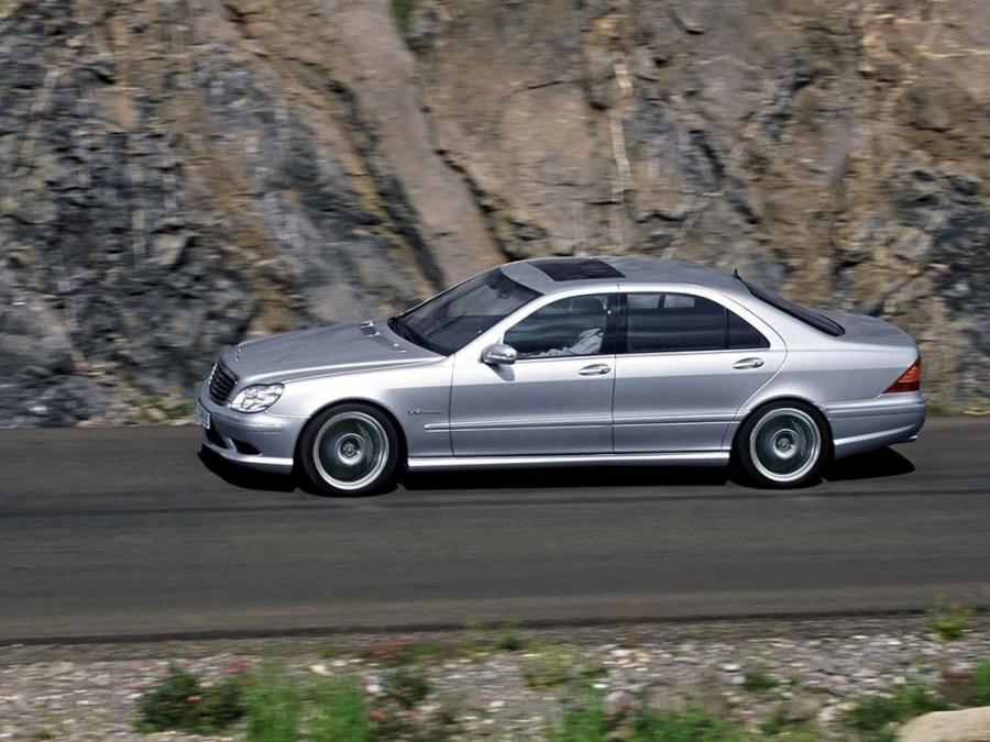  Mercedes-Benz S65 AMG 2004 года  (фото 5 из 6)